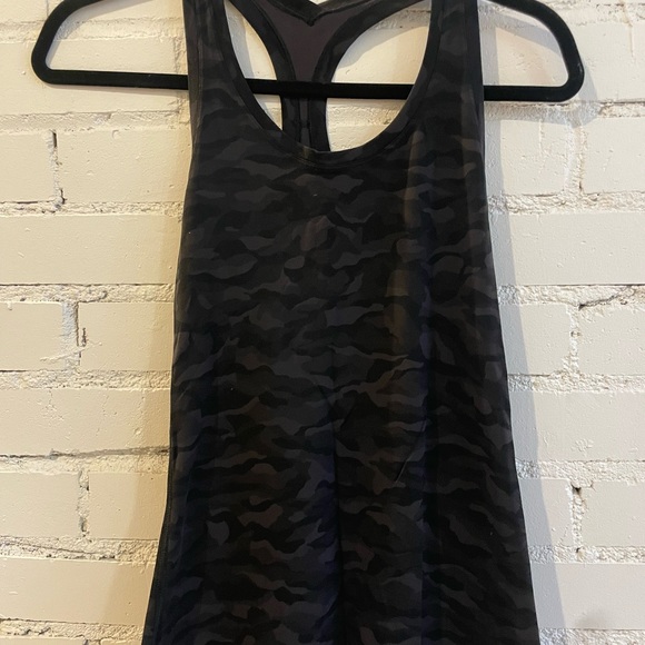 Lululemon Tank Top Bundle - Picture 9 of 13